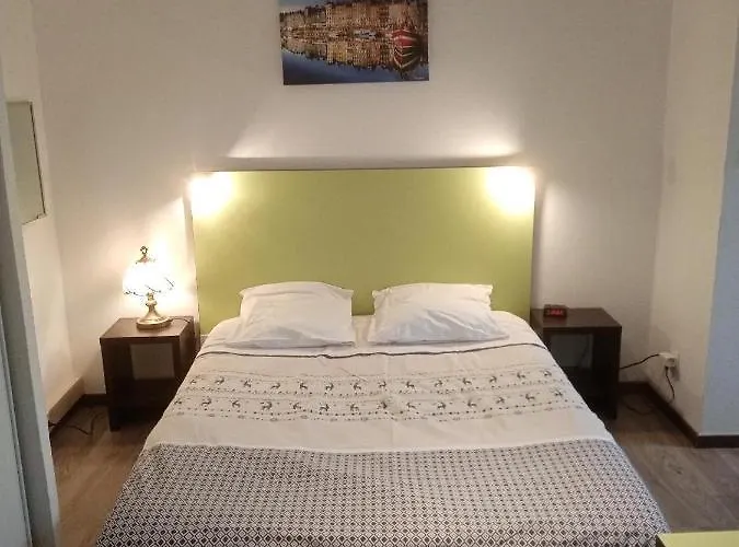 Entre Le Pont 9 Et L\'Eveque , Les Hauts De Honfleur, Piscine, Wifi Et Parking Gratuits
